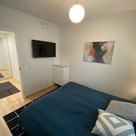 Modern Two Bedroom Apartment Near Helsinki Airport Vantaa Exterior photo
