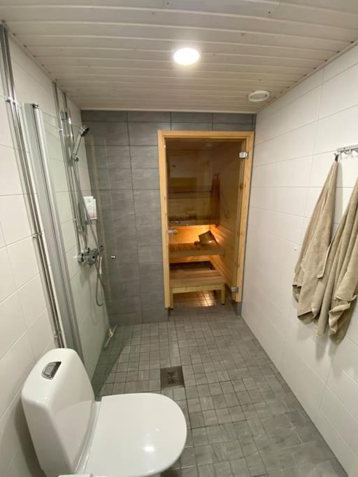 Modern Two Bedroom Apartment Near Helsinki Airport Vantaa Exterior photo
